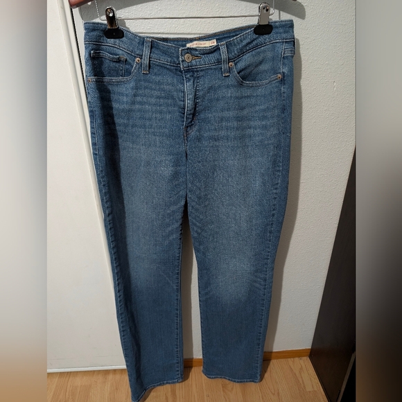 Levi's Blue 414 Classic Denim Jeans Straight Leg Stretch Women's 16W - Picture 1 of 7